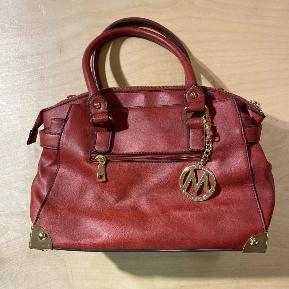 Mia M. Farrow Collection Elegant Red Handbag with Gold Accents (LD)